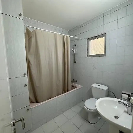 52 - Two Bedroom With Shared Pool * Nicósia