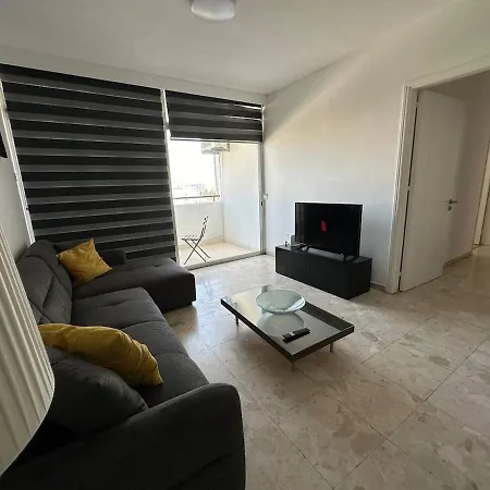 52 - Two Bedroom With Shared Pool Apartamento