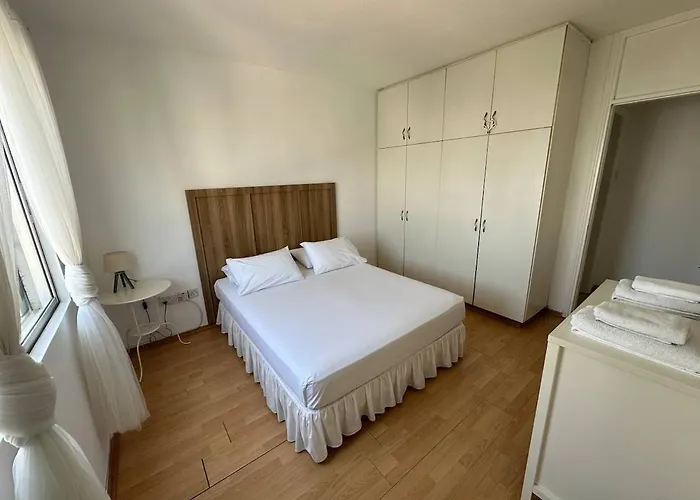 52 - Two Bedroom With Shared Pool Nikósie