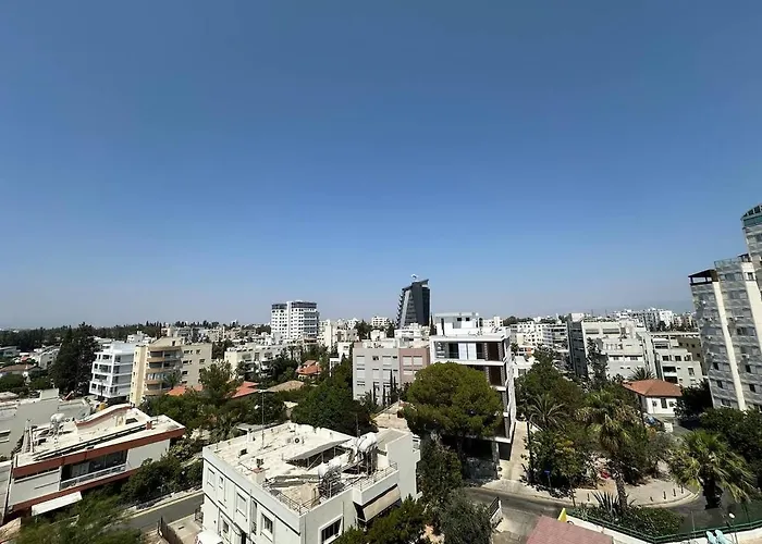 52 - Two Bedroom With Shared Pool Appartement Nicosie